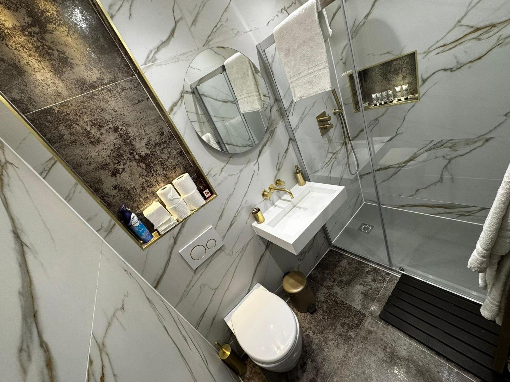Park Avenue Hotel London Exterior photo