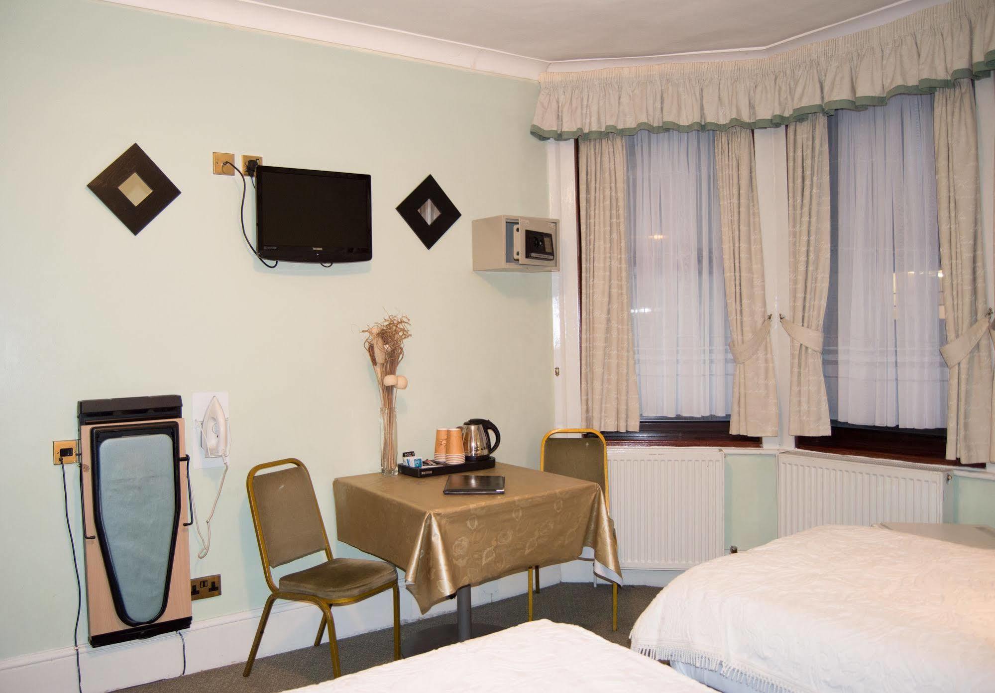 Park Avenue Hotel London Exterior photo